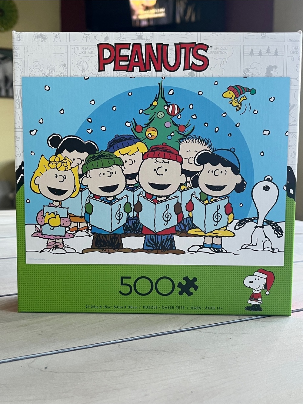 Peanuts Christmas Caroling 500 pc Puzzle